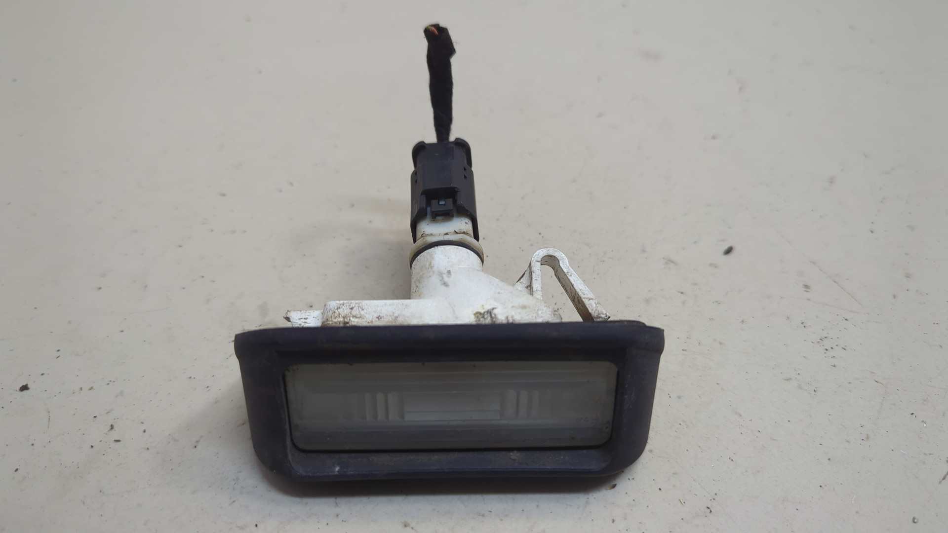 Фонарь подсветки номера