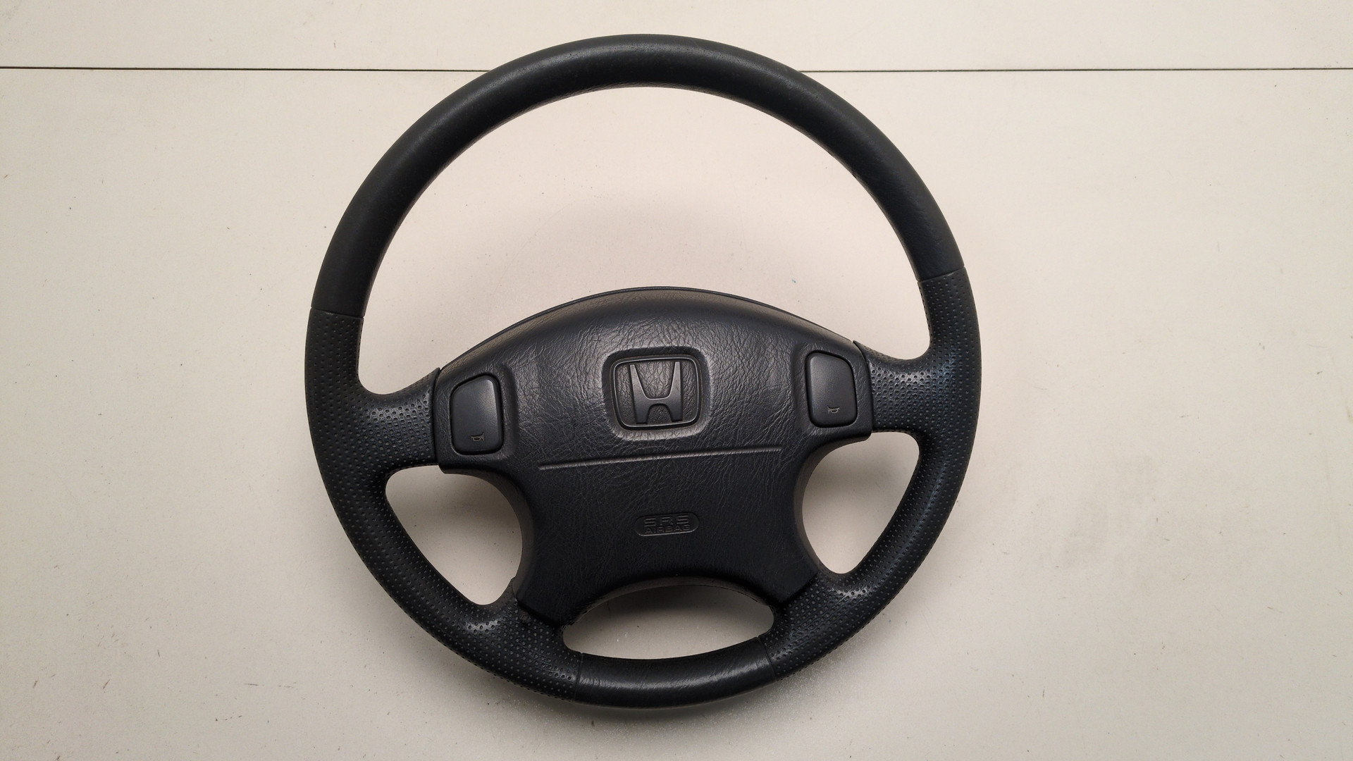 Рулевое колесо (руль)