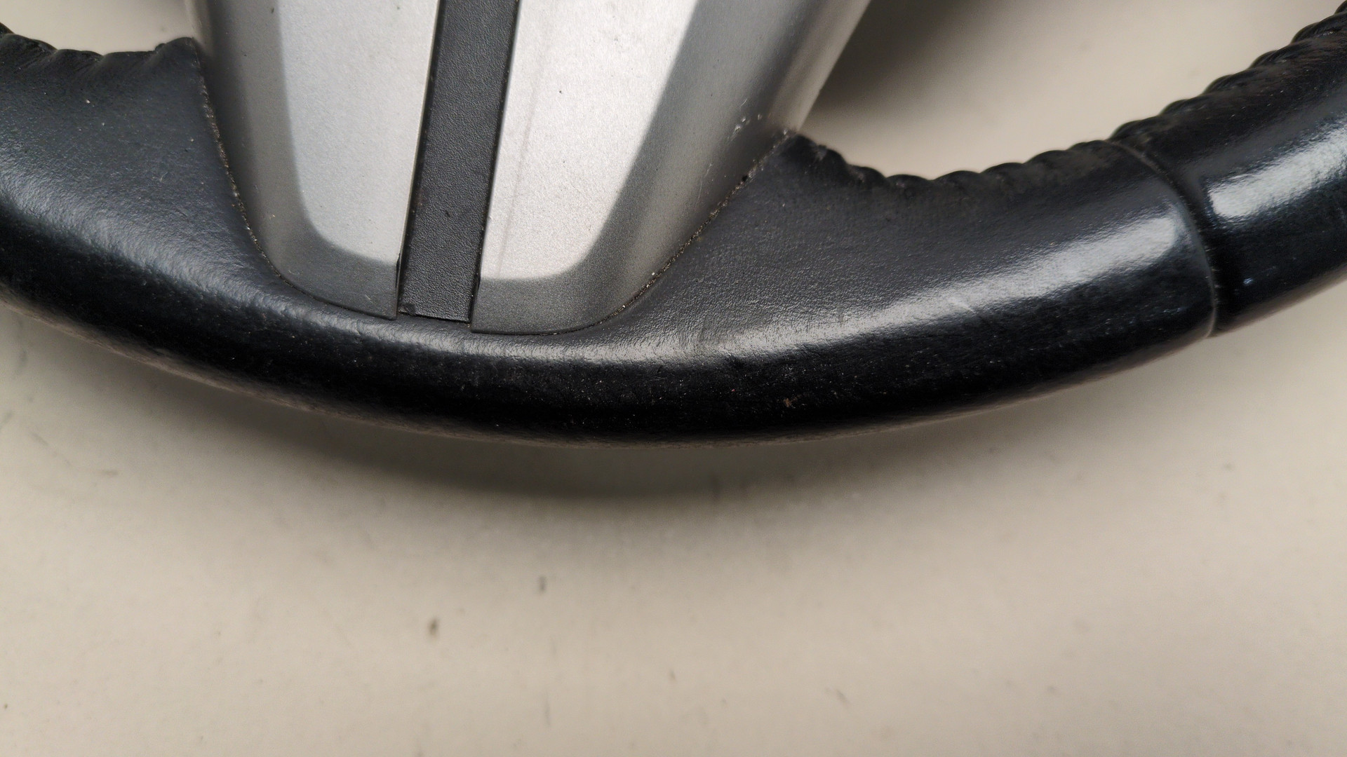 Рулевое колесо (руль)