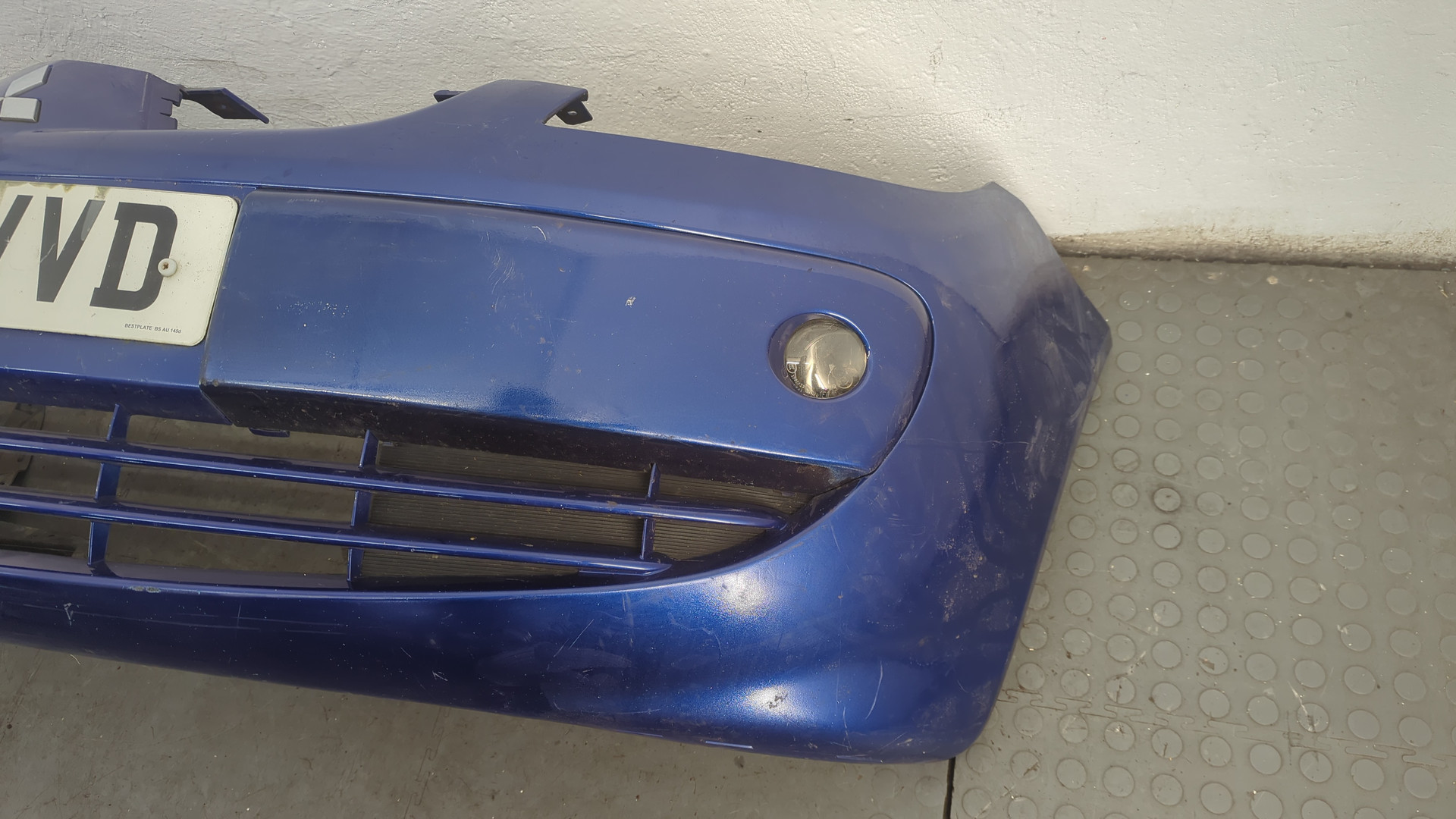 Бампер передний