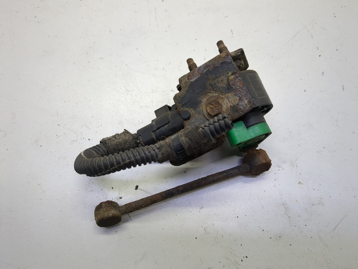 Датчик регулировки дорож. просвета