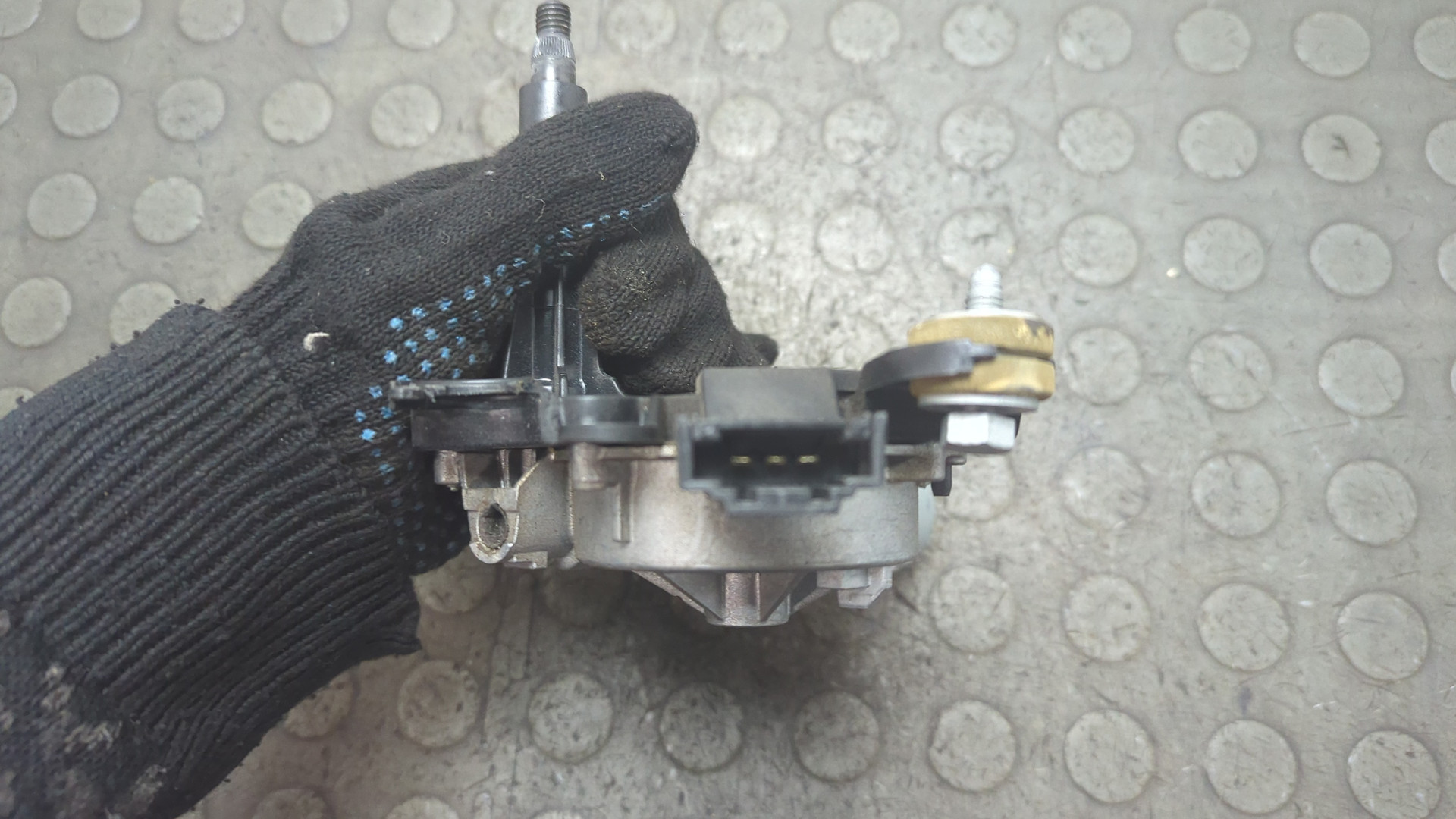 Моторчик стеклоочистителя задний