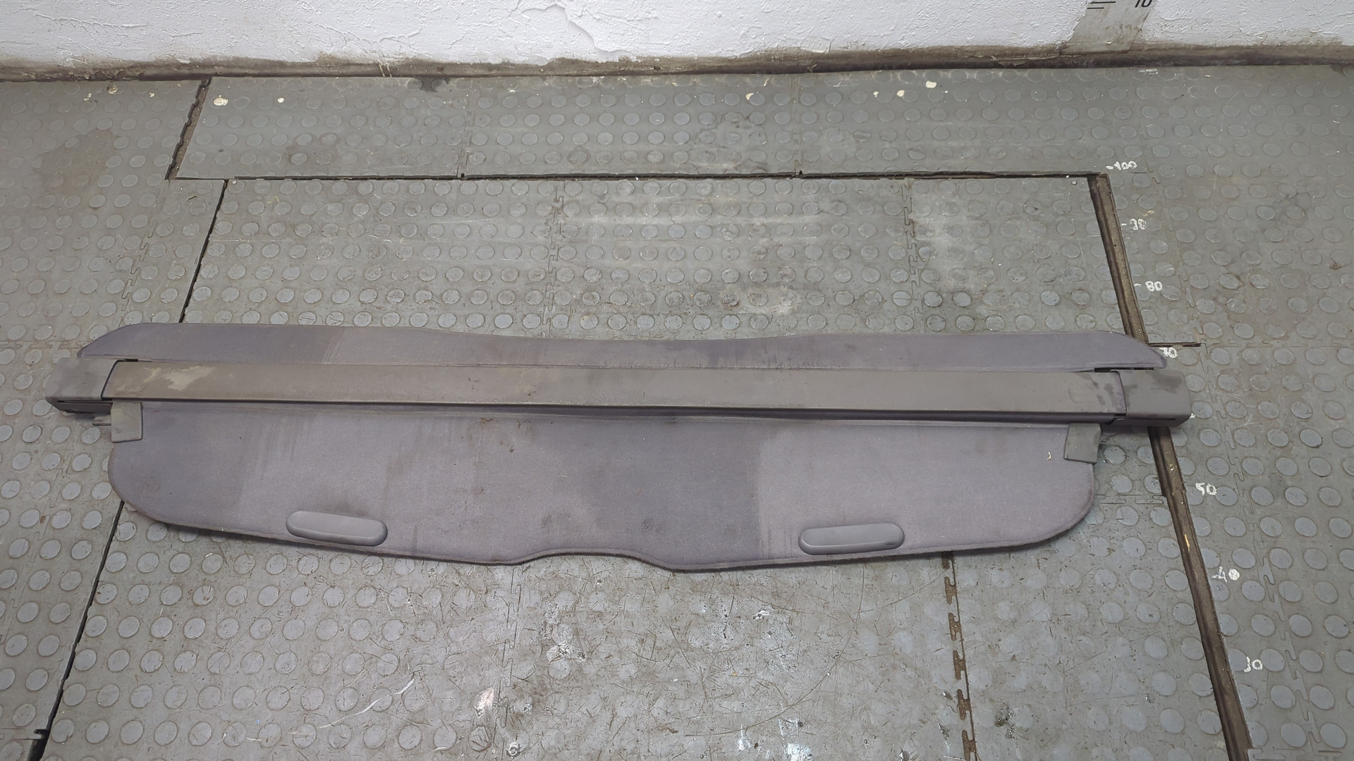 Шторка багажника