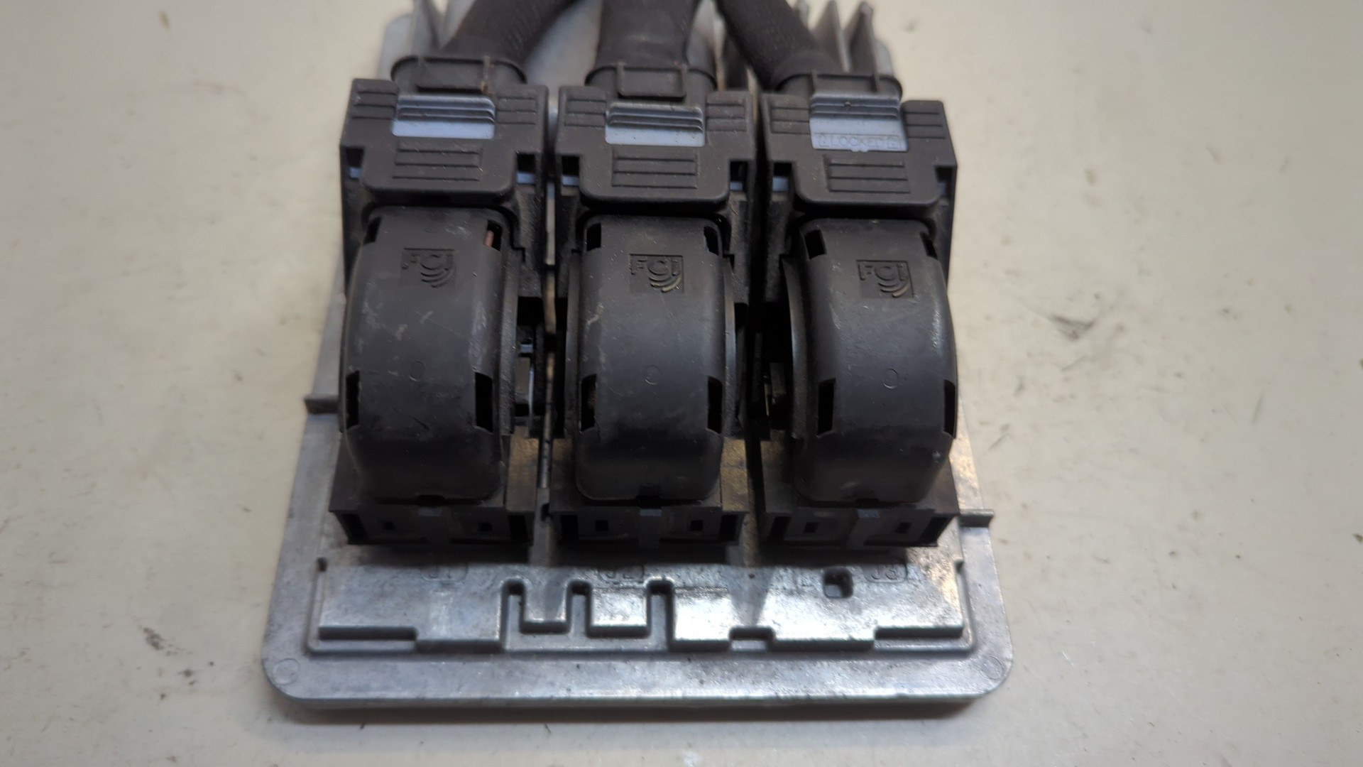 Блок управления двигателем