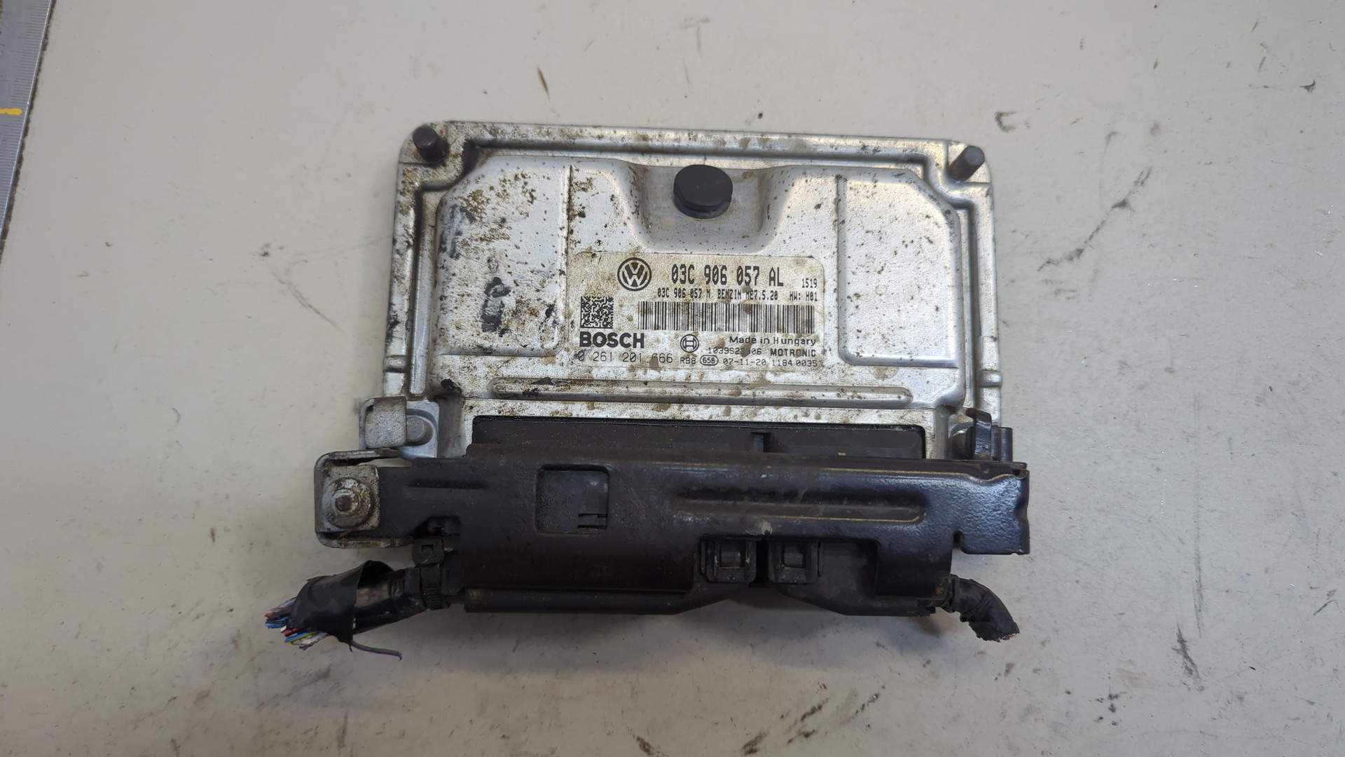 Блок управления двигателем