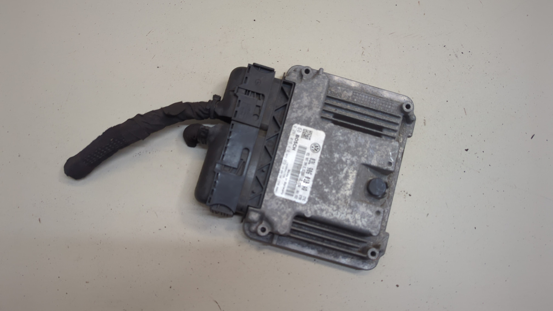 Блок управления двигателем