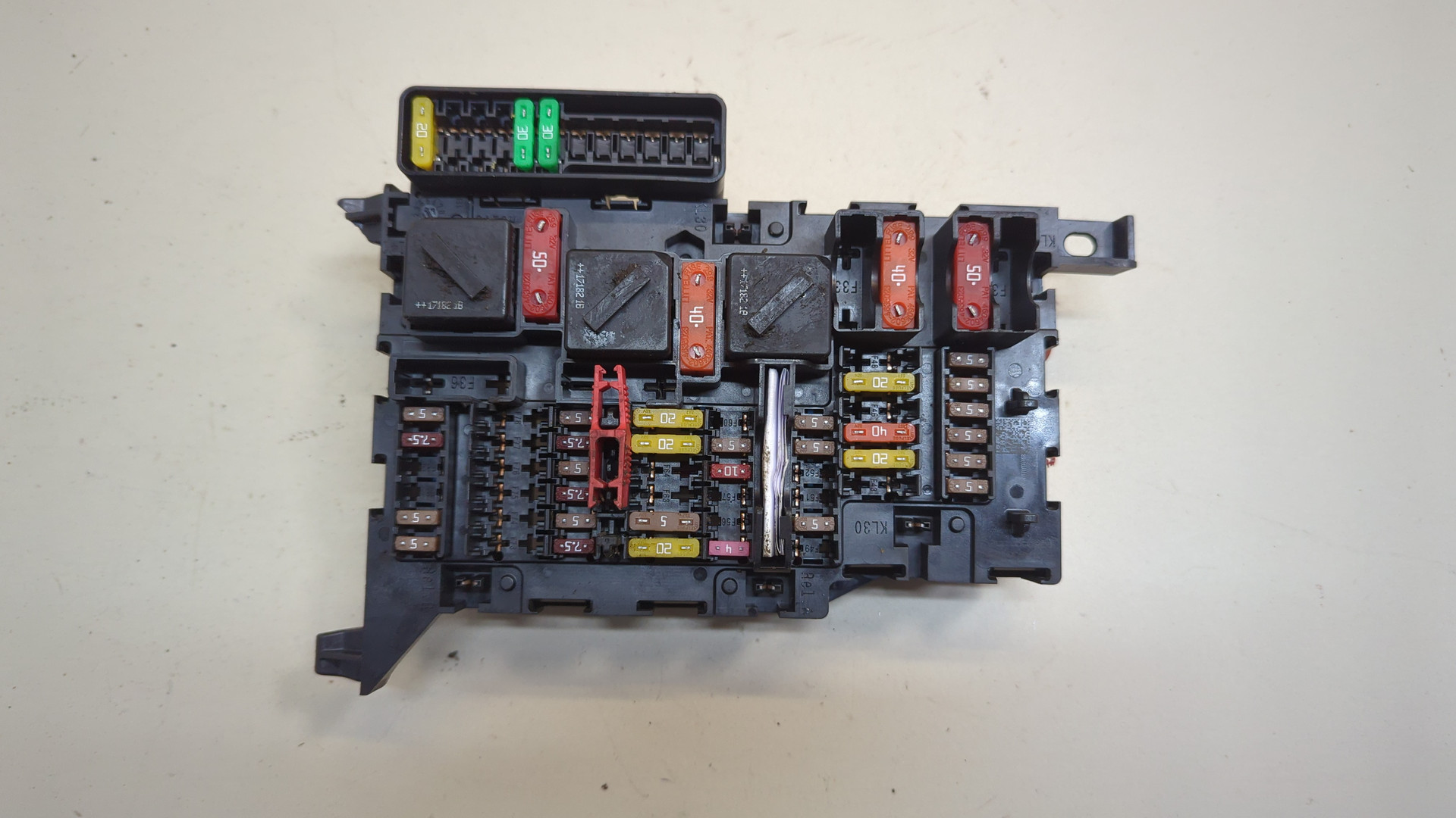 Блок предохранителей