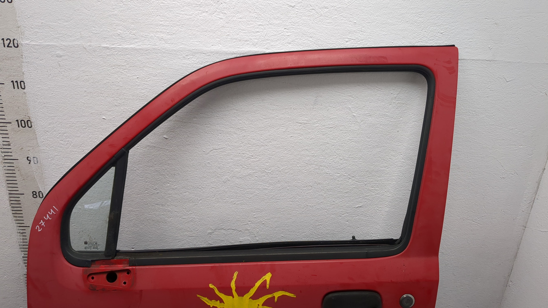 Дверь передняя левая