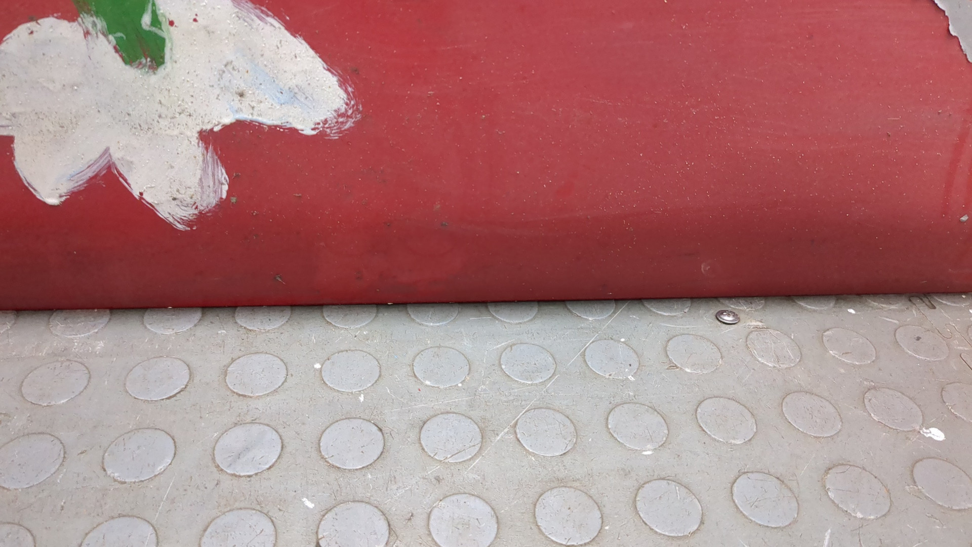 Дверь передняя левая