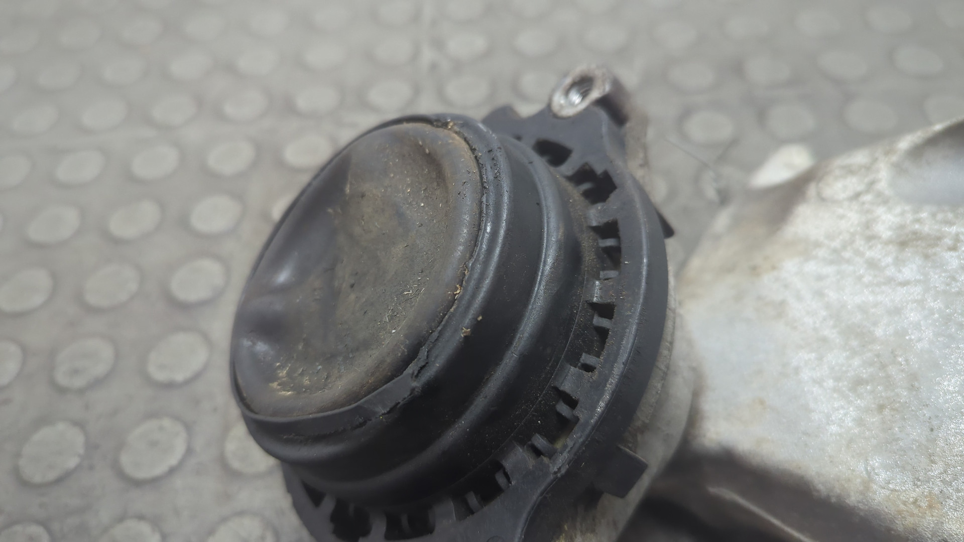 Опора двигателя