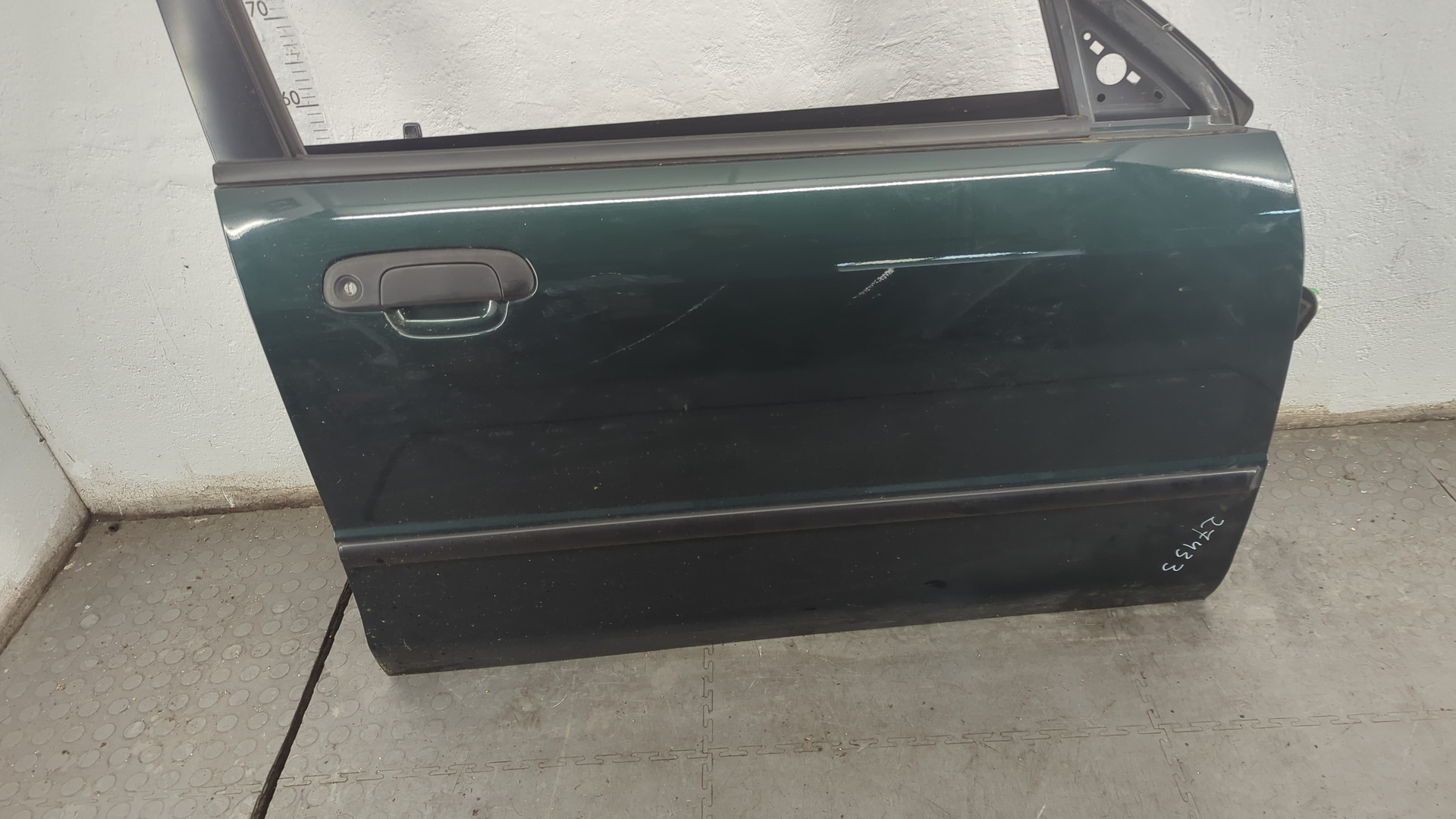 Дверь передняя правая