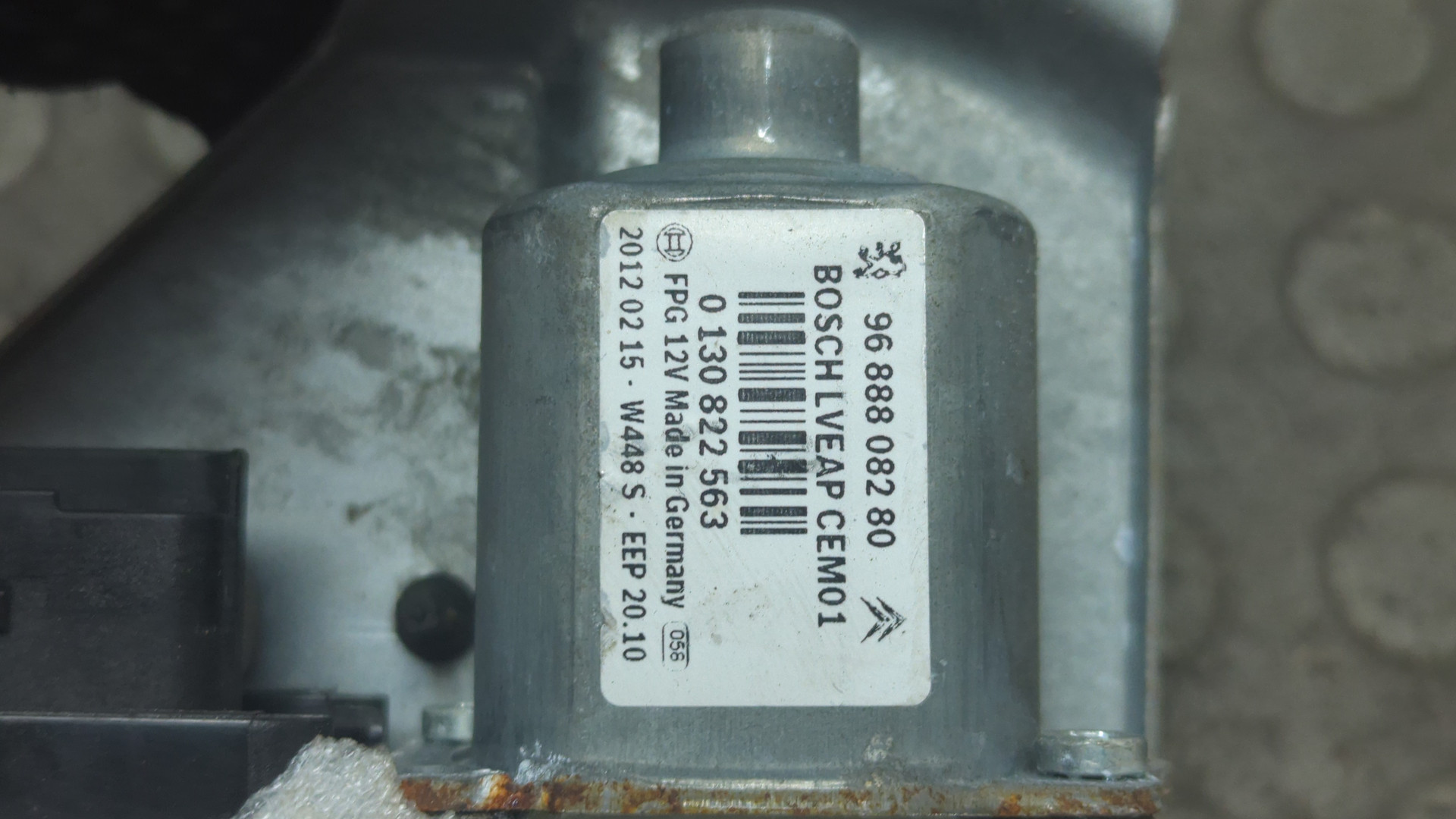 Стеклоподъемник электр. передний левый