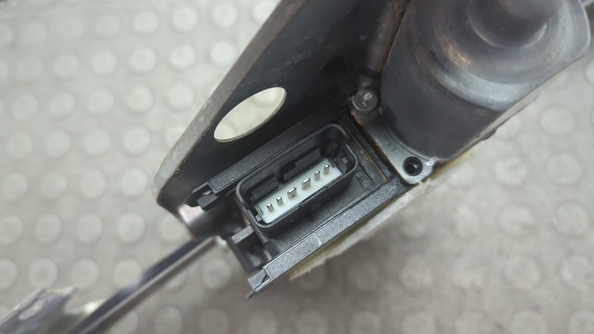 Стеклоподъемник электр. передний левый