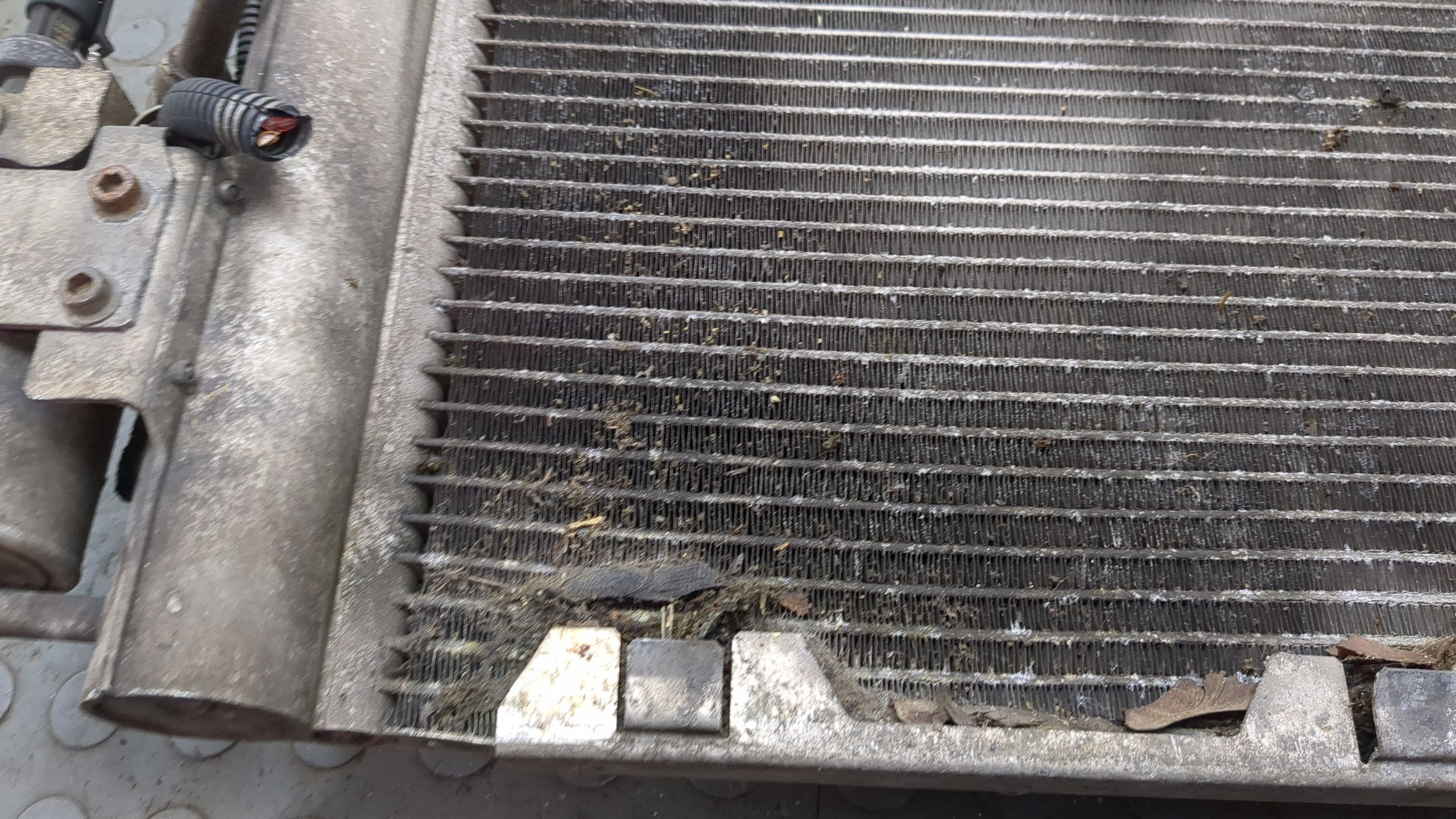 Радиатор кондиционера / конденсер