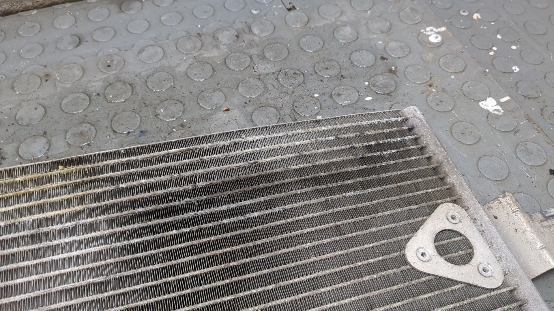 Радиатор кондиционера / конденсер