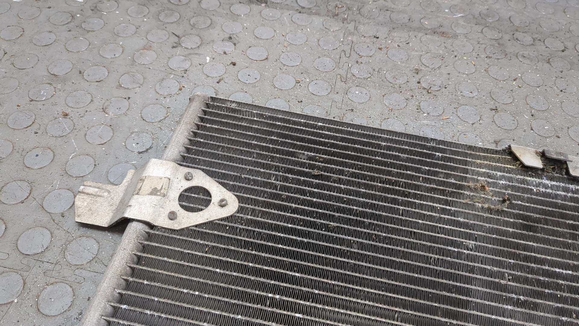 Радиатор кондиционера / конденсер