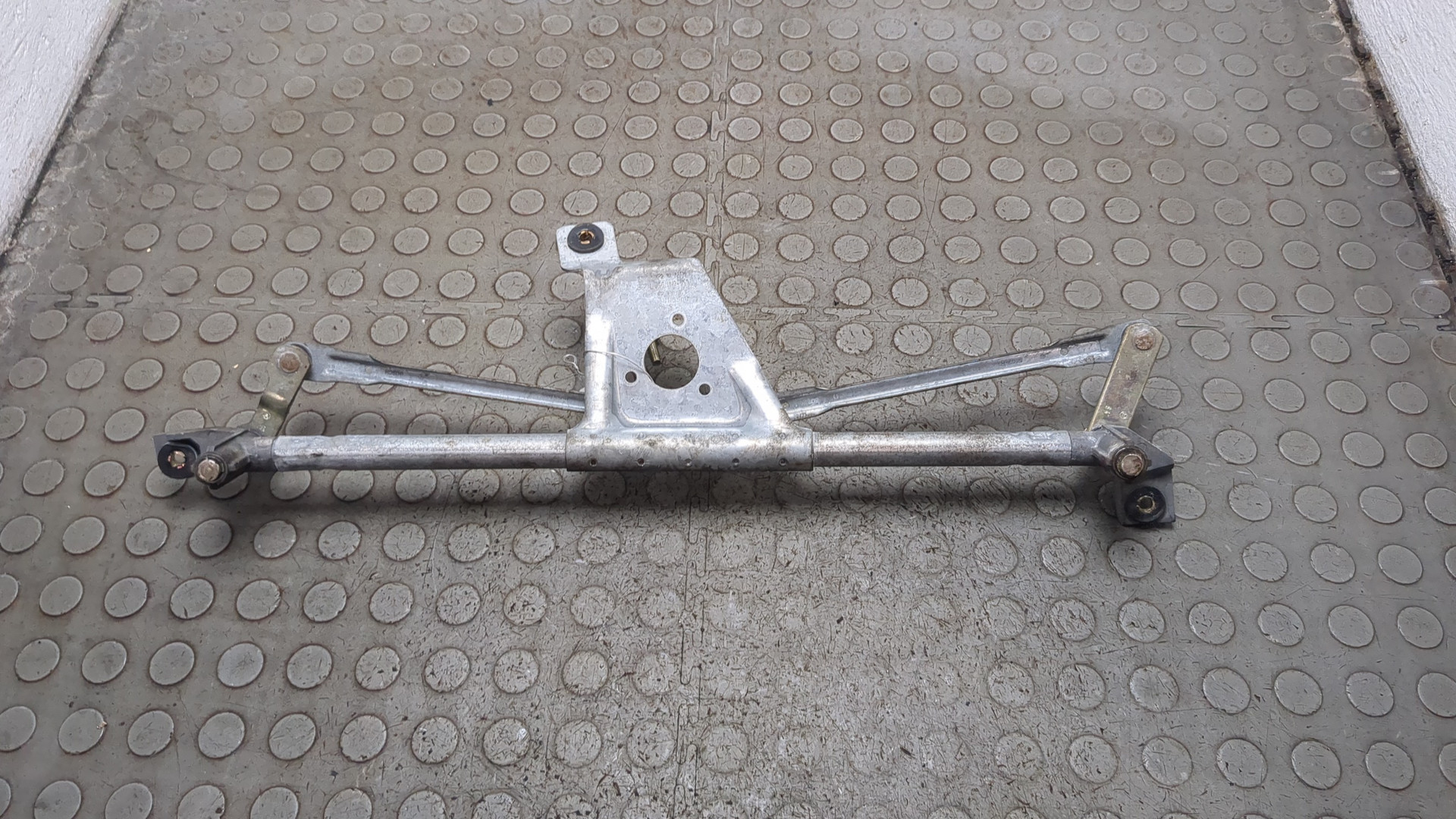 Трапеция стеклоочистителей