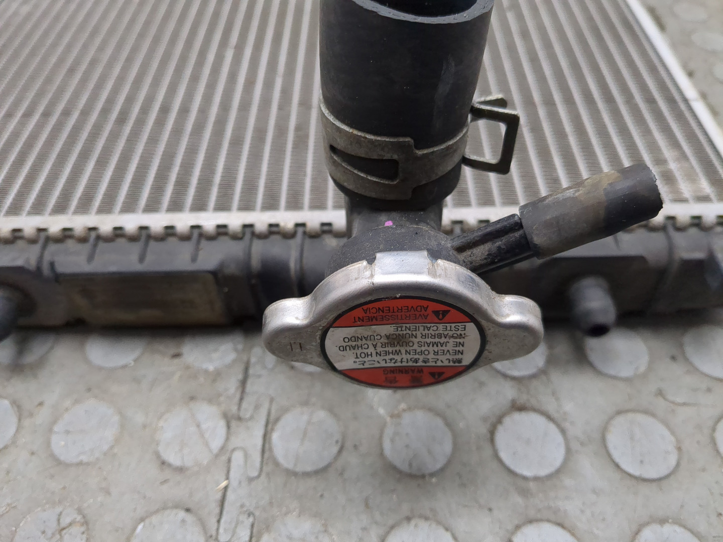 Радиатор охлаждения двигателя основной