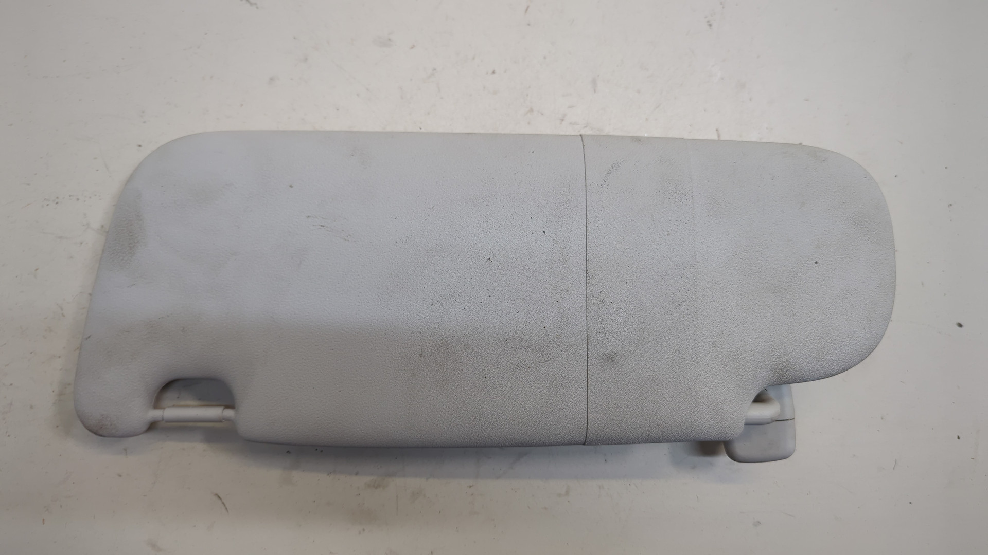 Козырек солнцезащитный