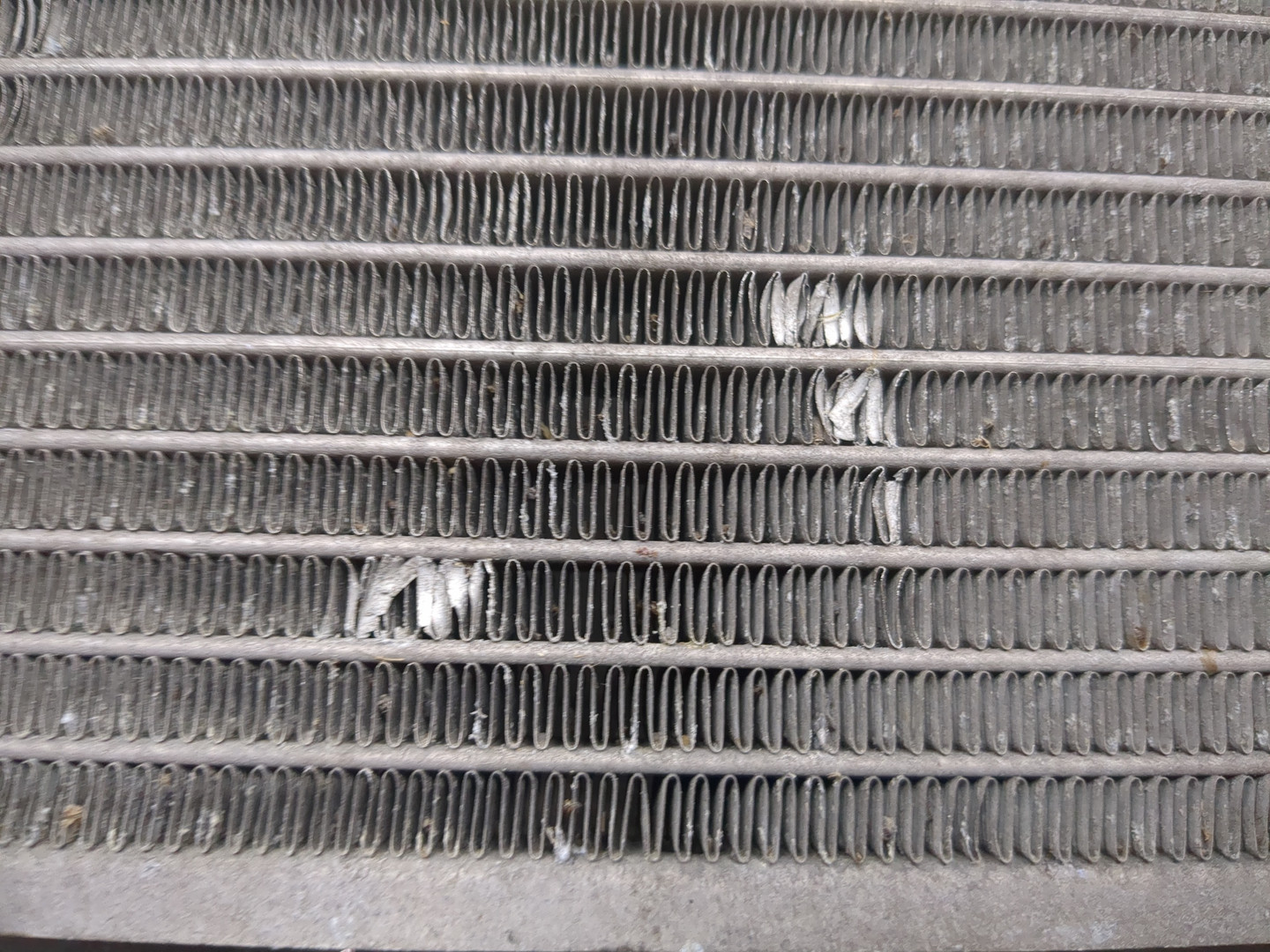 Радиатор охлаждения двигателя основной