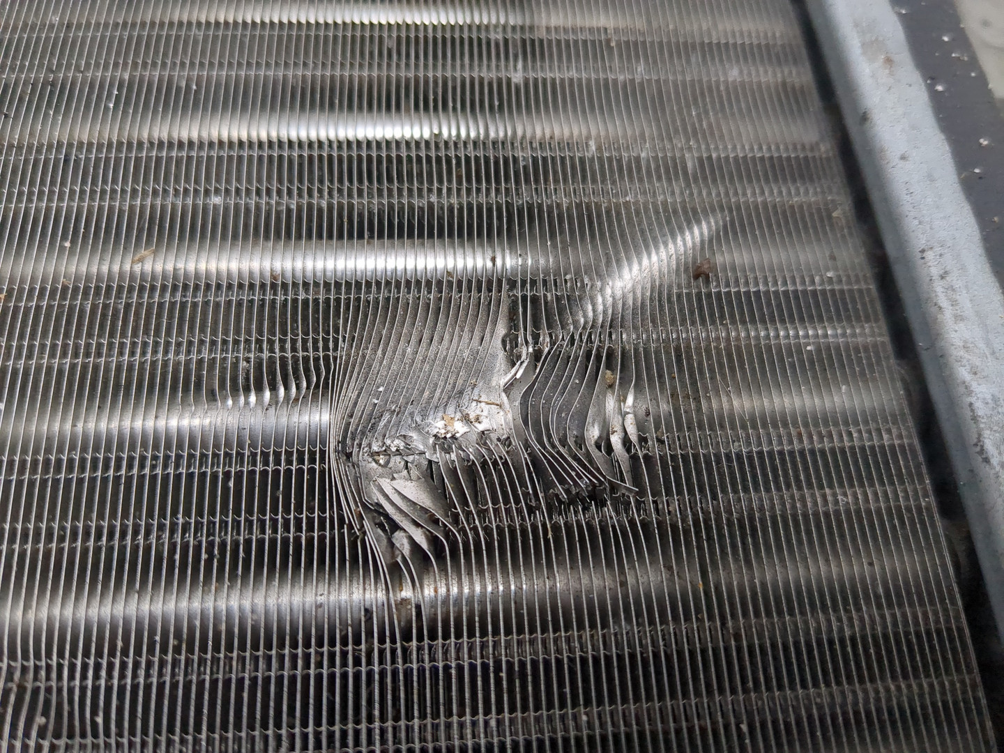 Радиатор охлаждения двигателя основной