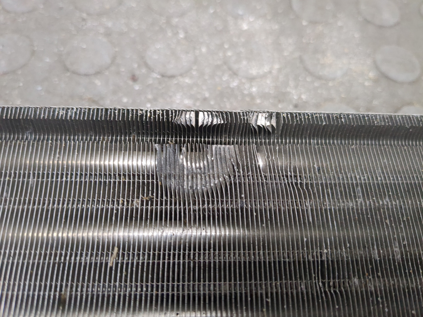 Радиатор охлаждения двигателя основной