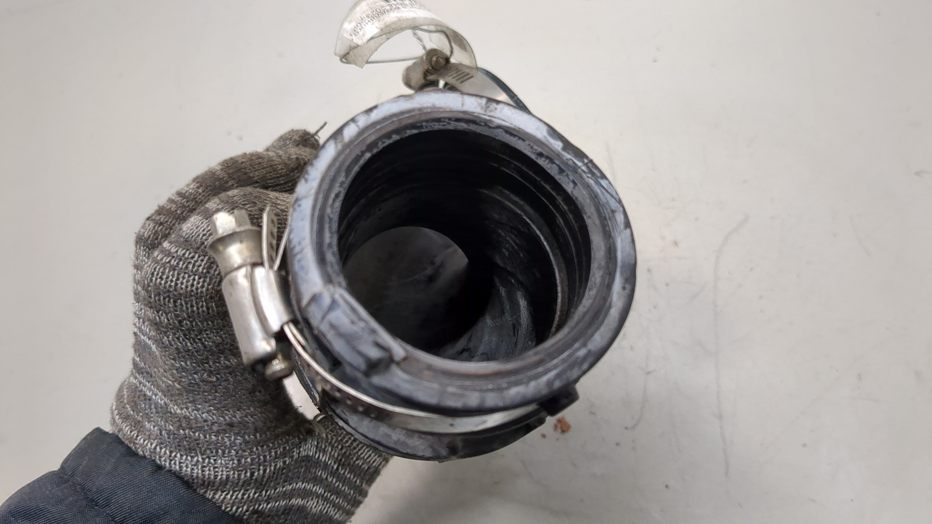 Патрубок воздушного фильтра