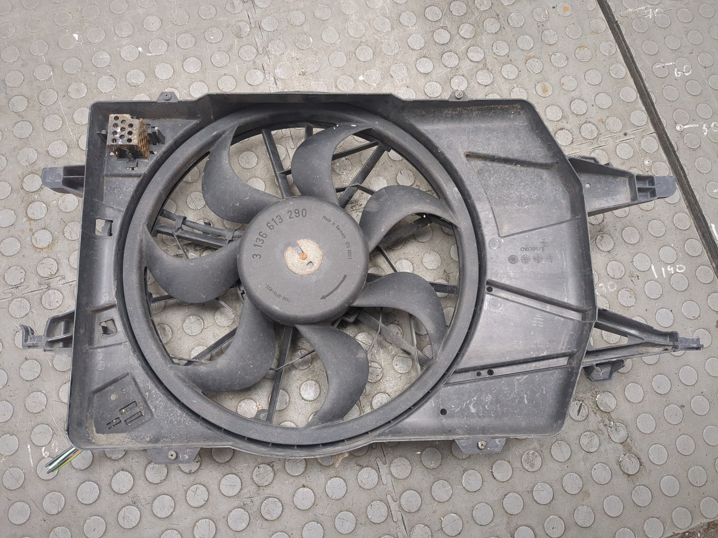 Вентилятор радиатора