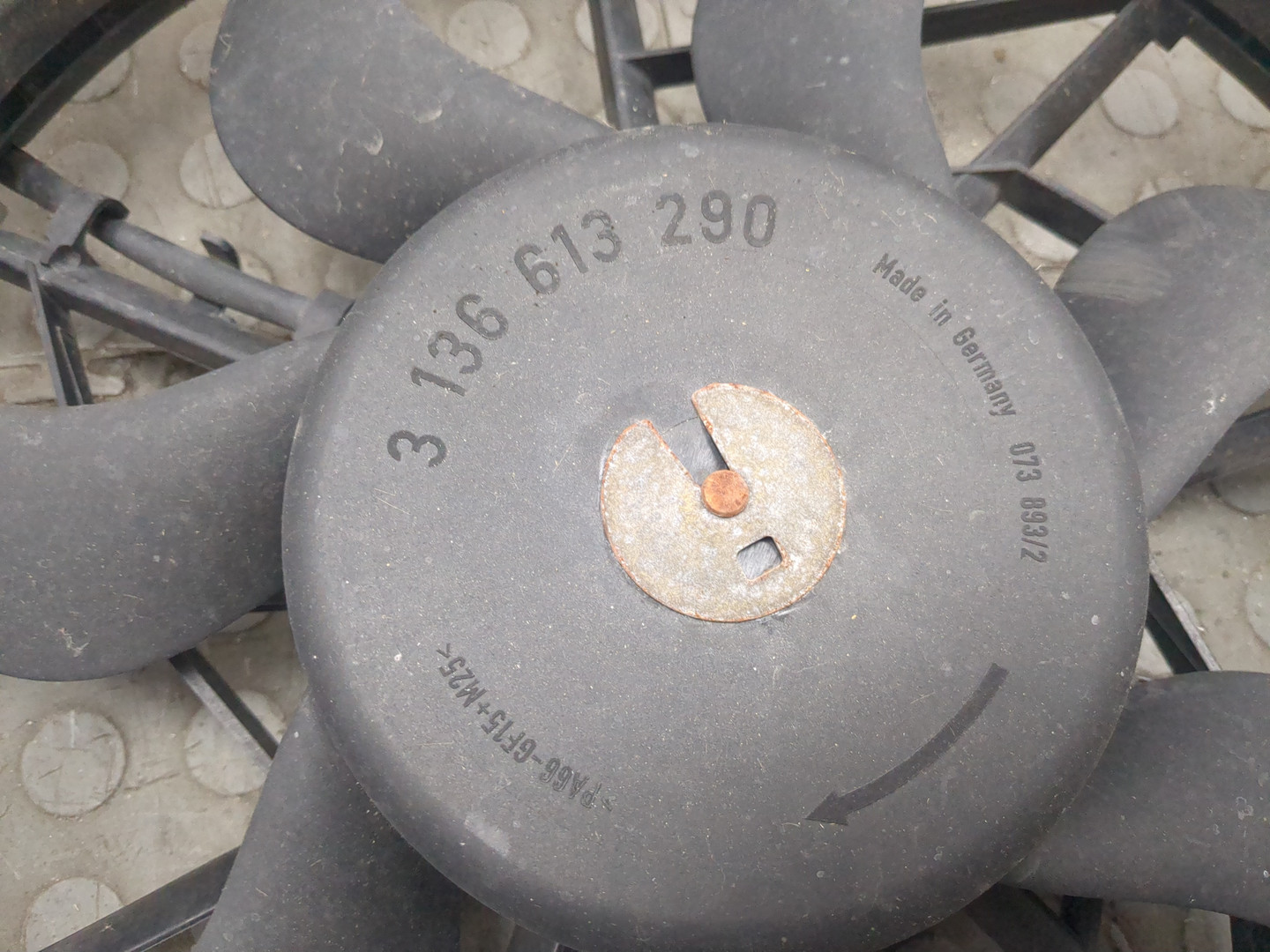 Вентилятор радиатора