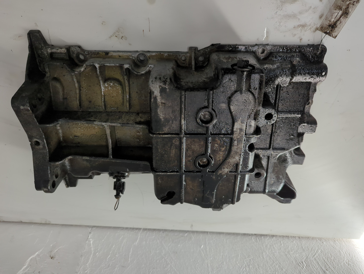 Поддон масляный двигателя (картер)