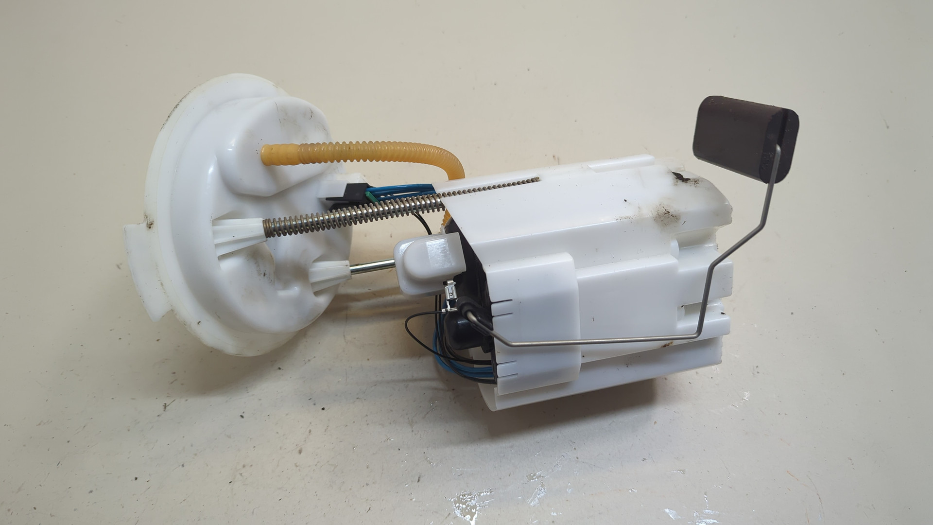 Насос топливный электрический