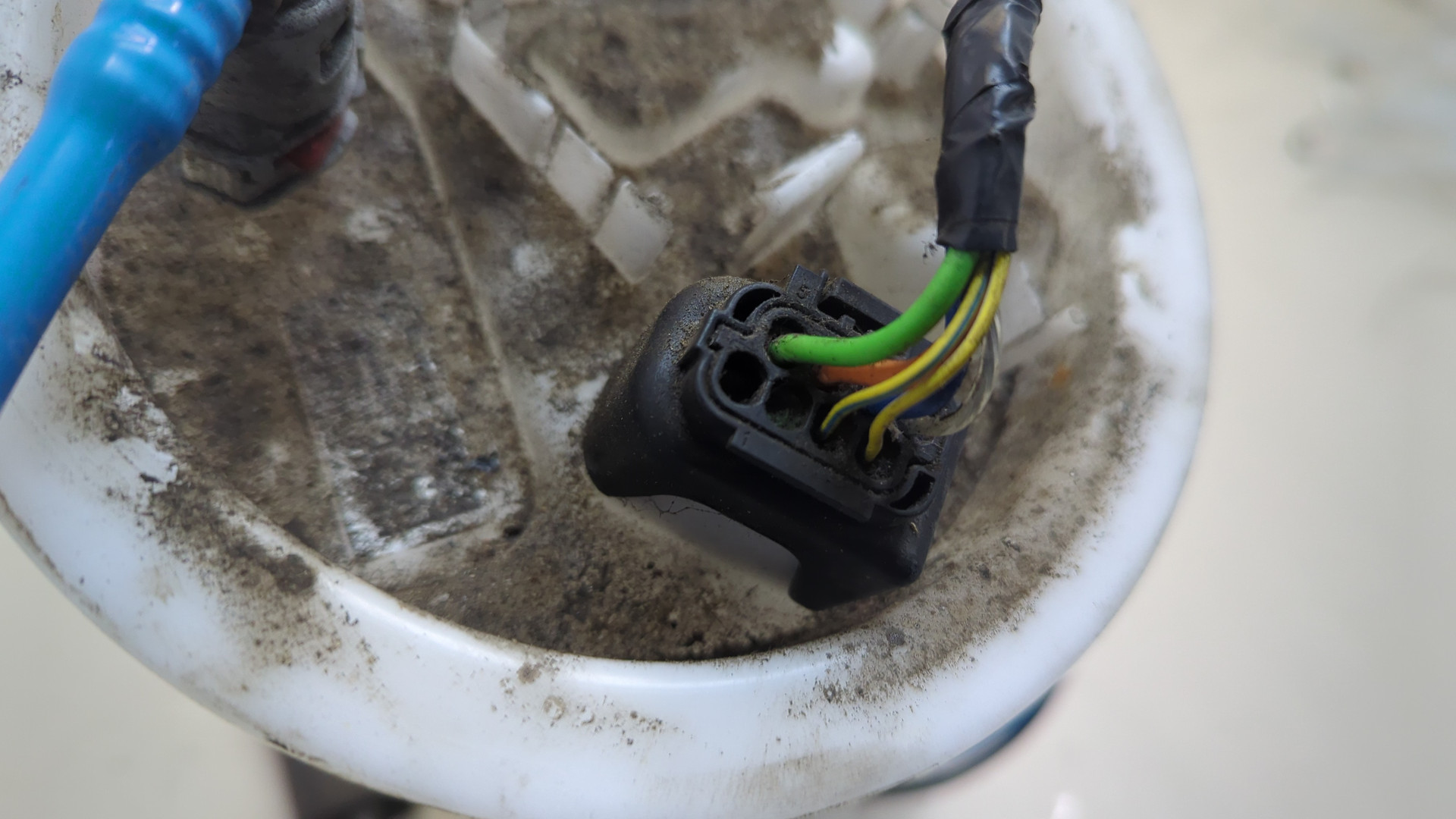 Насос топливный электрический