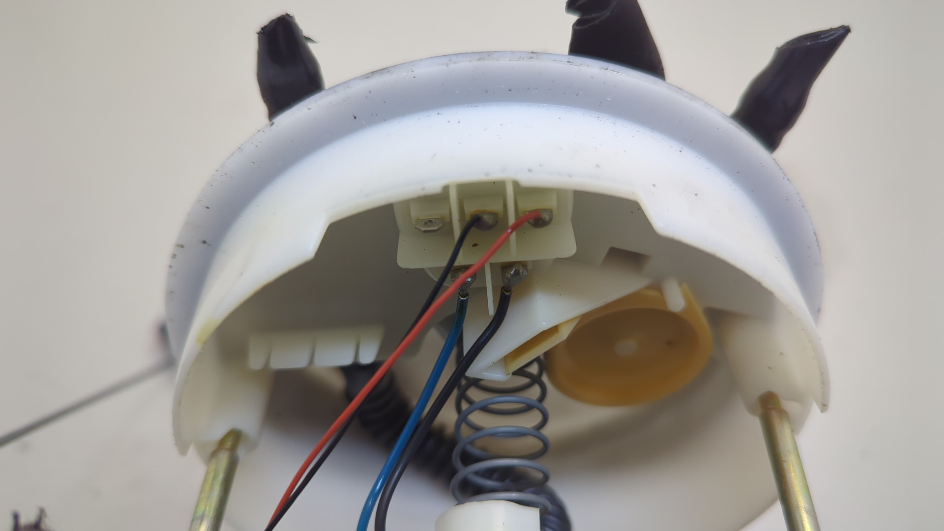 Насос топливный электрический