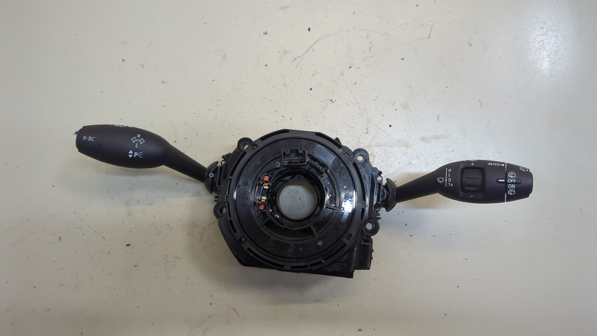 Переключатель подрулевой