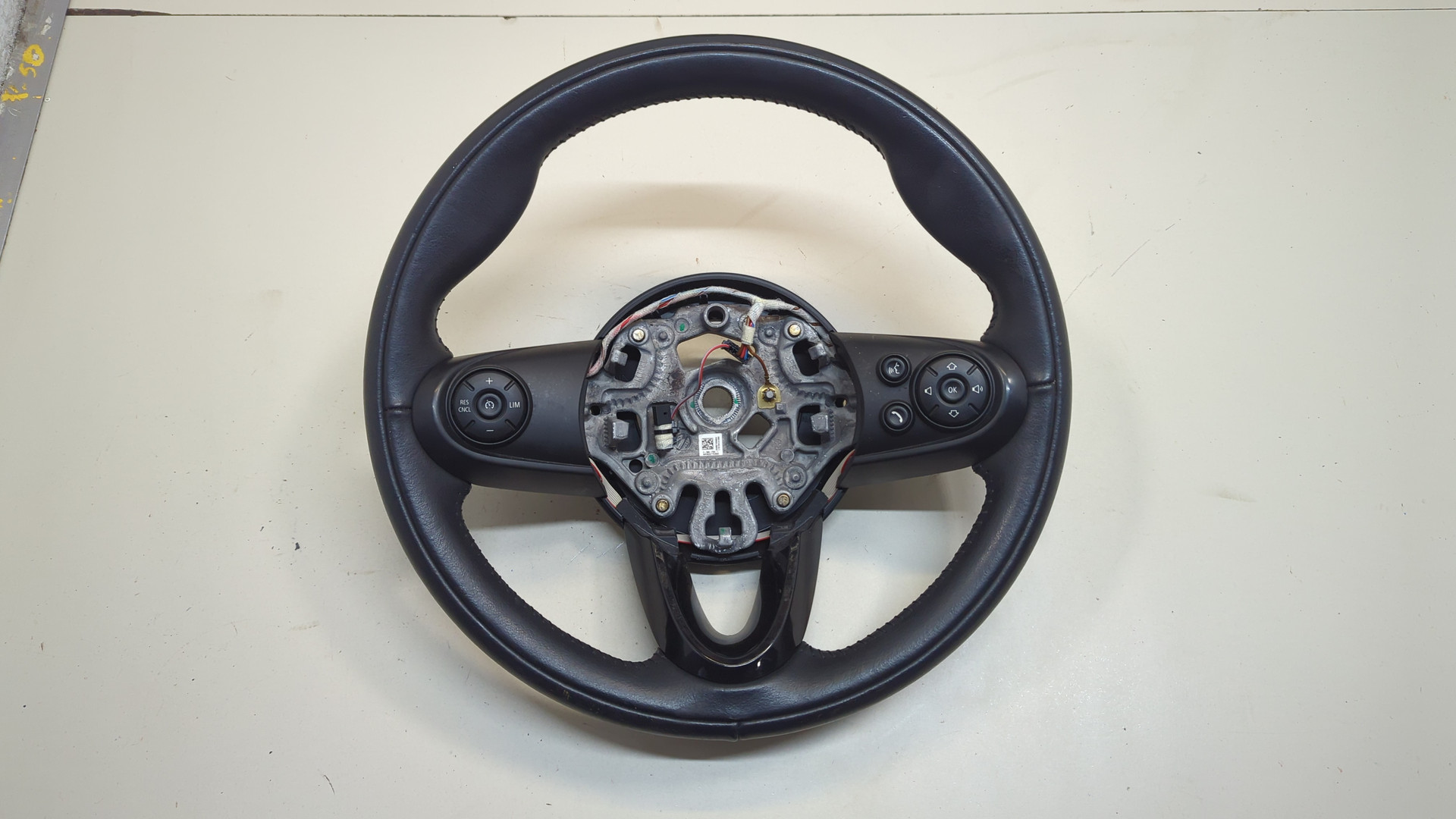 Рулевое колесо (руль)