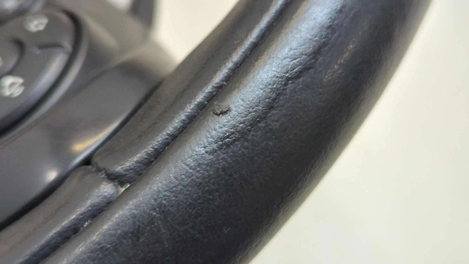 Рулевое колесо (руль)