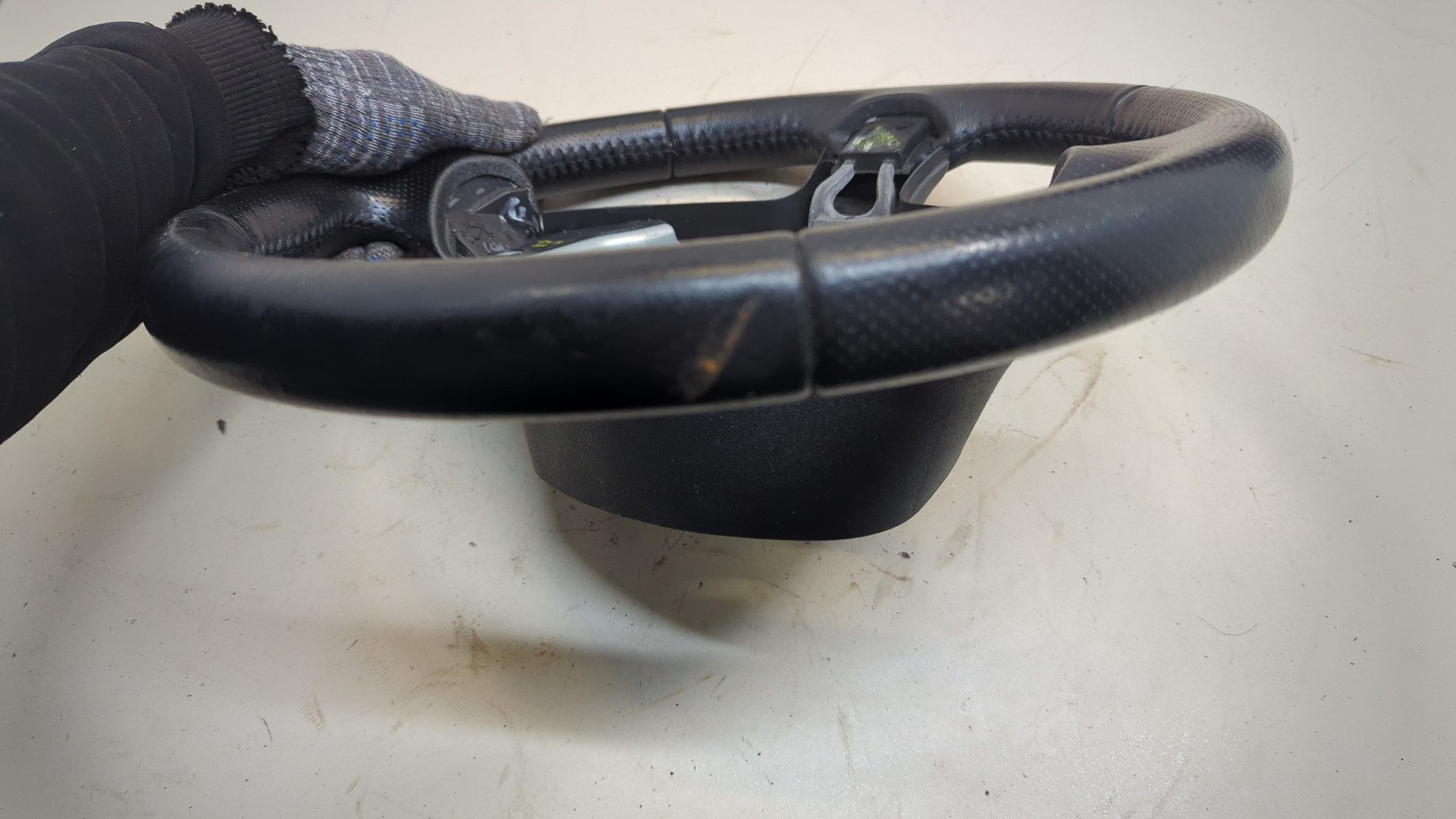 Рулевое колесо (руль)