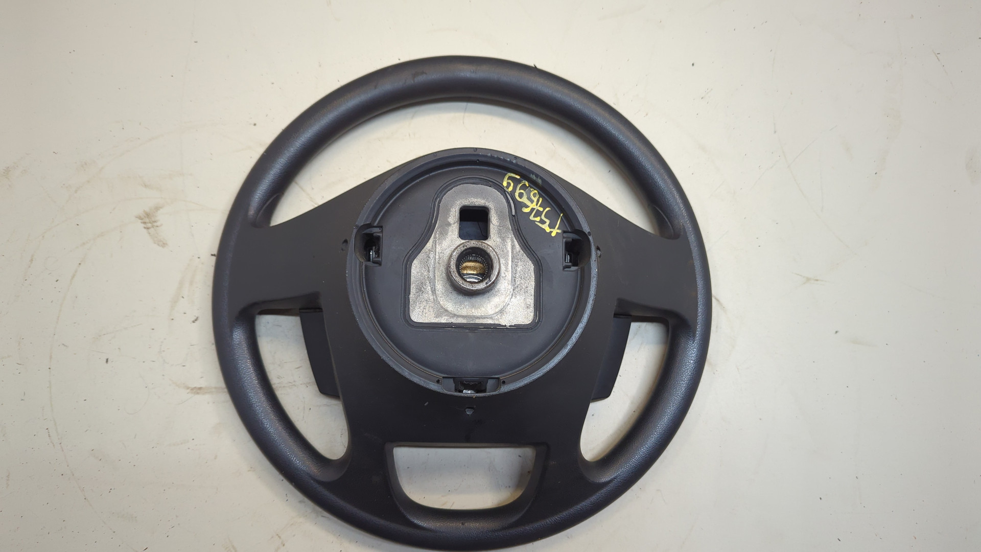 Рулевое колесо (руль)