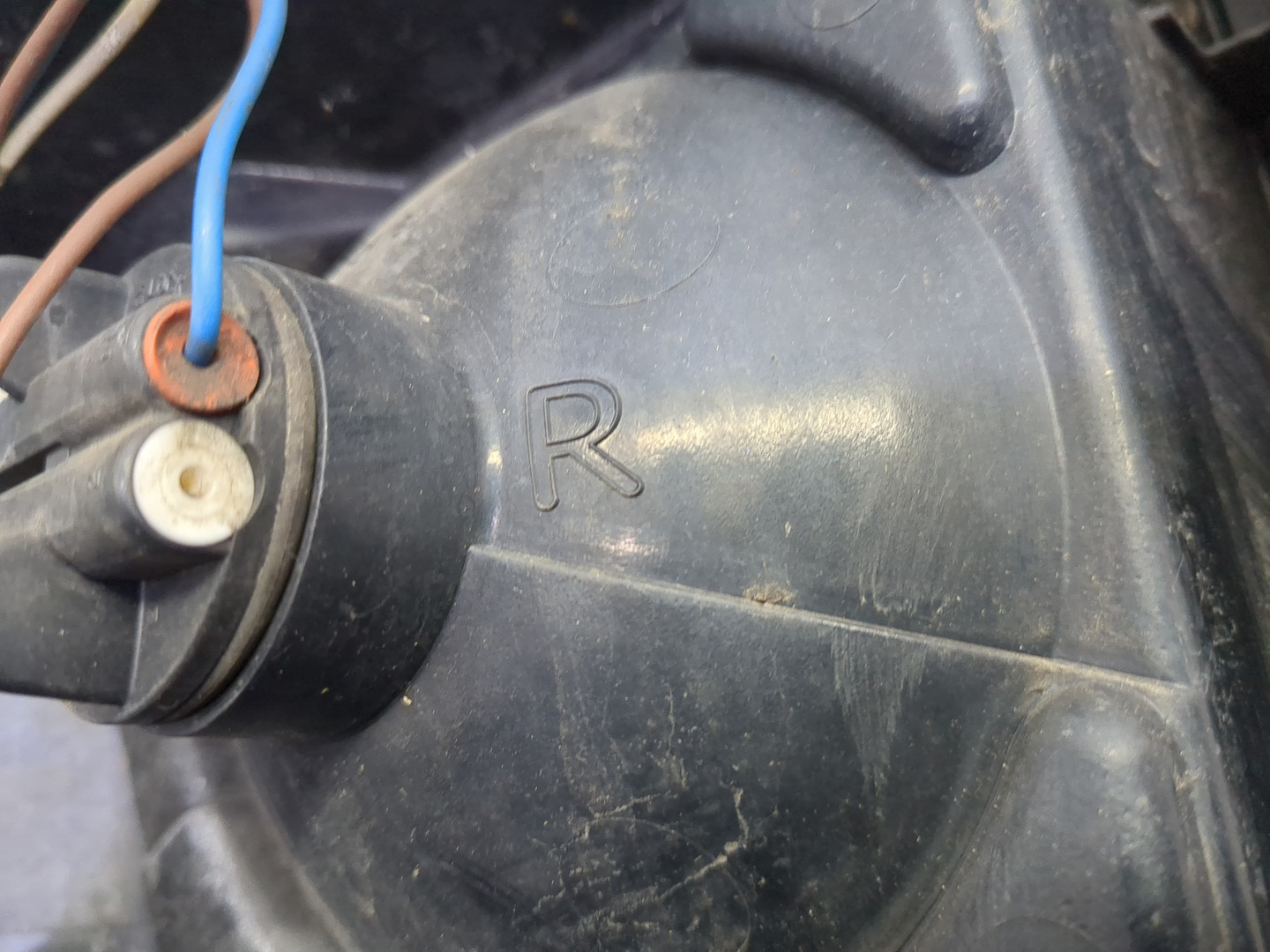 Фонарь задний правый