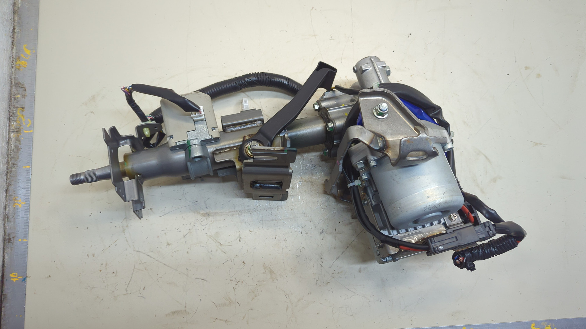 Серводвигатель рулевой рейки