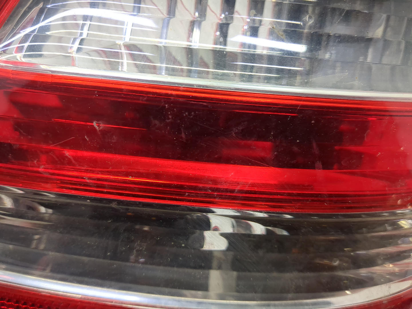 Фонарь задний правый