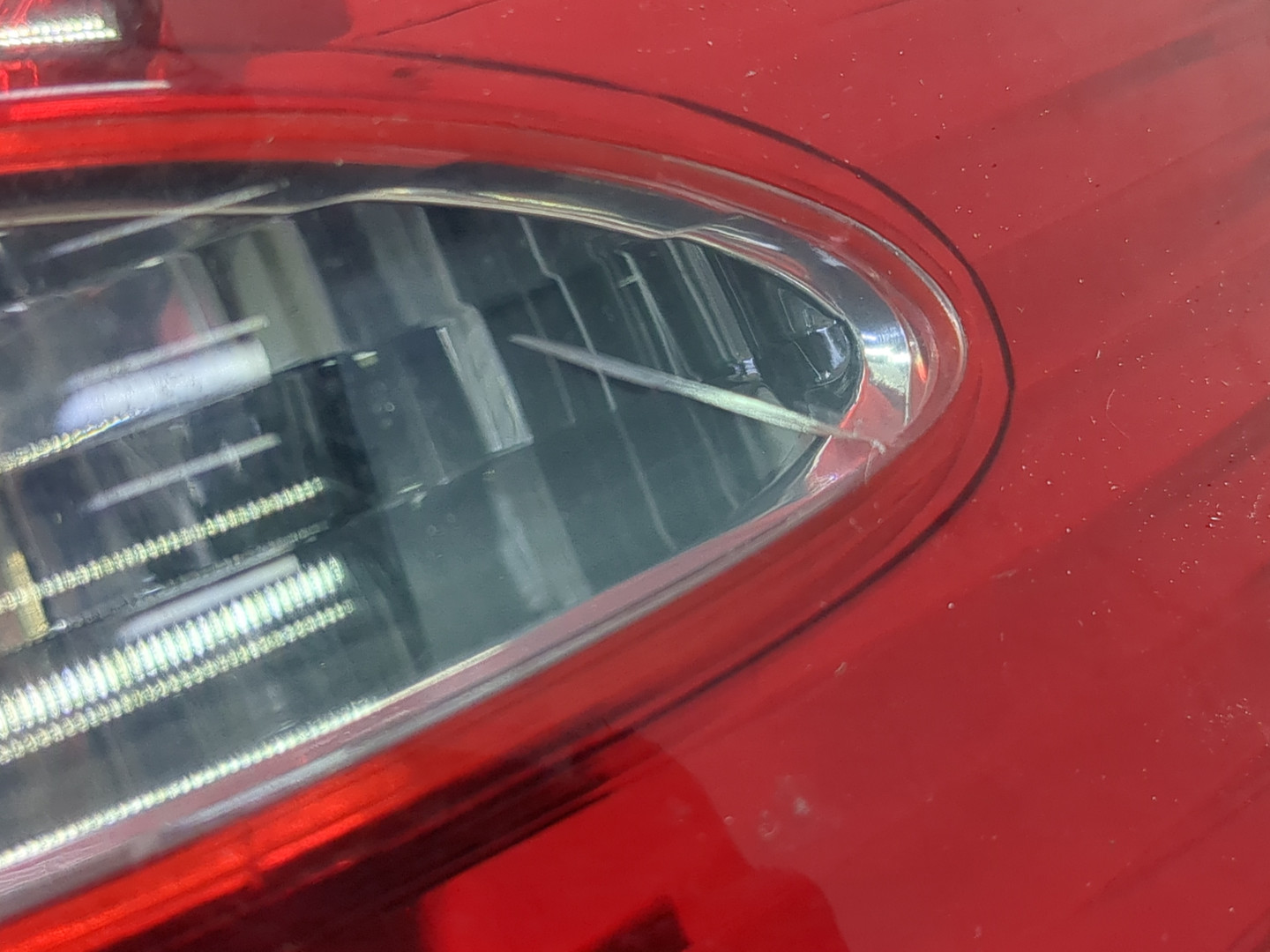 Фонарь задний правый