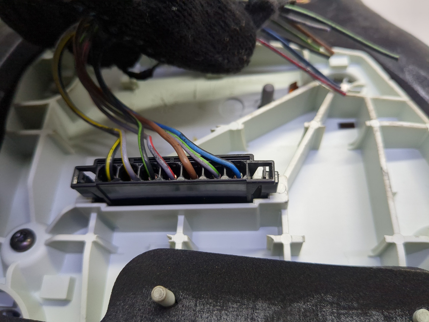 Фонарь задний правый