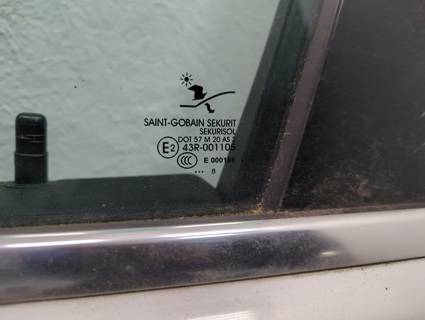 Дверь передняя левая