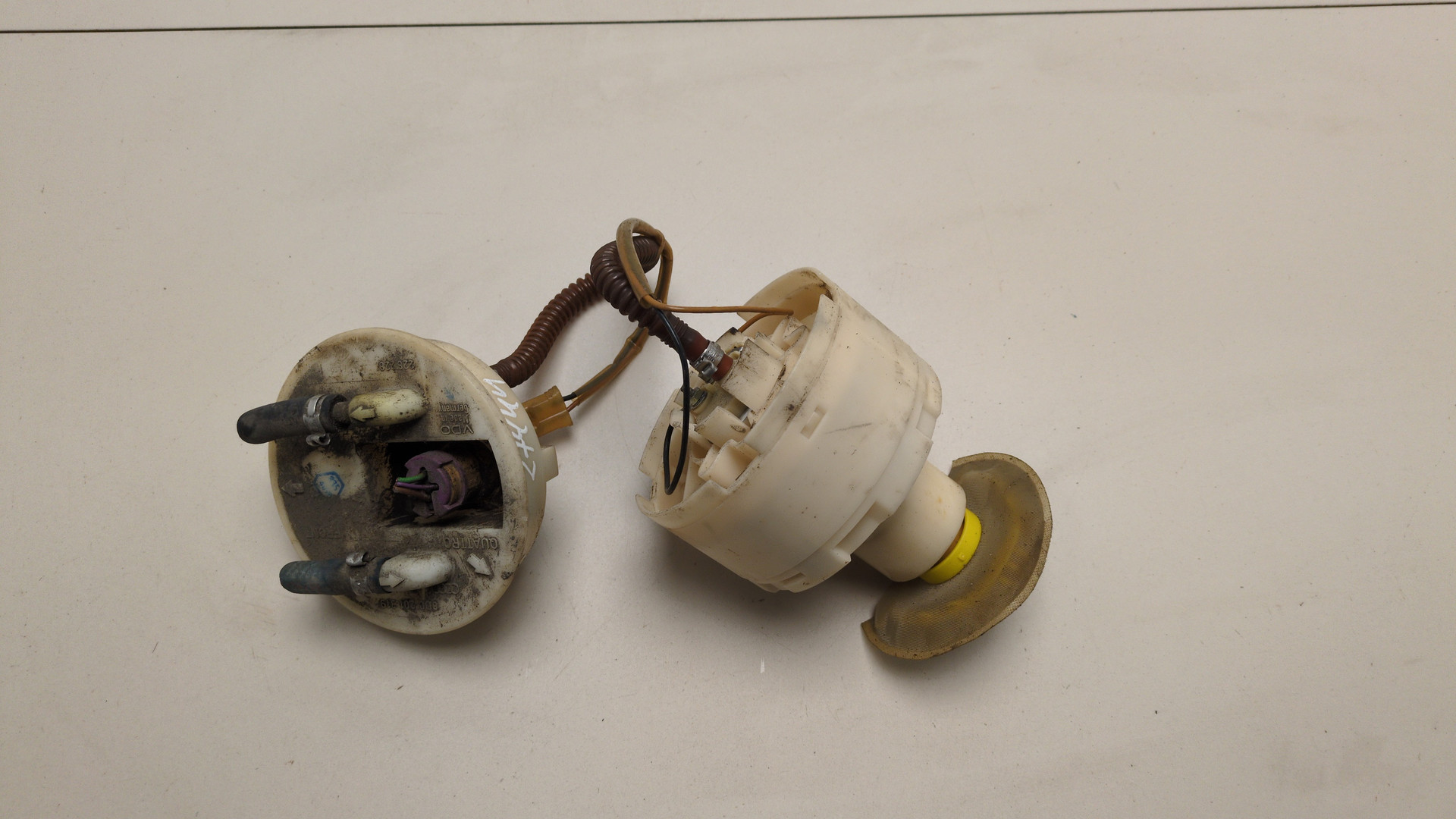 Насос топливный электрический