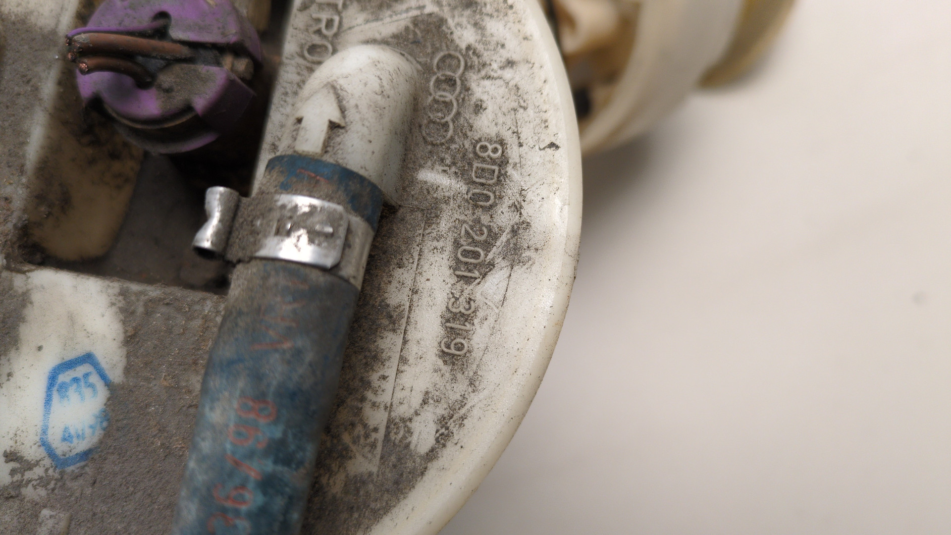 Насос топливный электрический