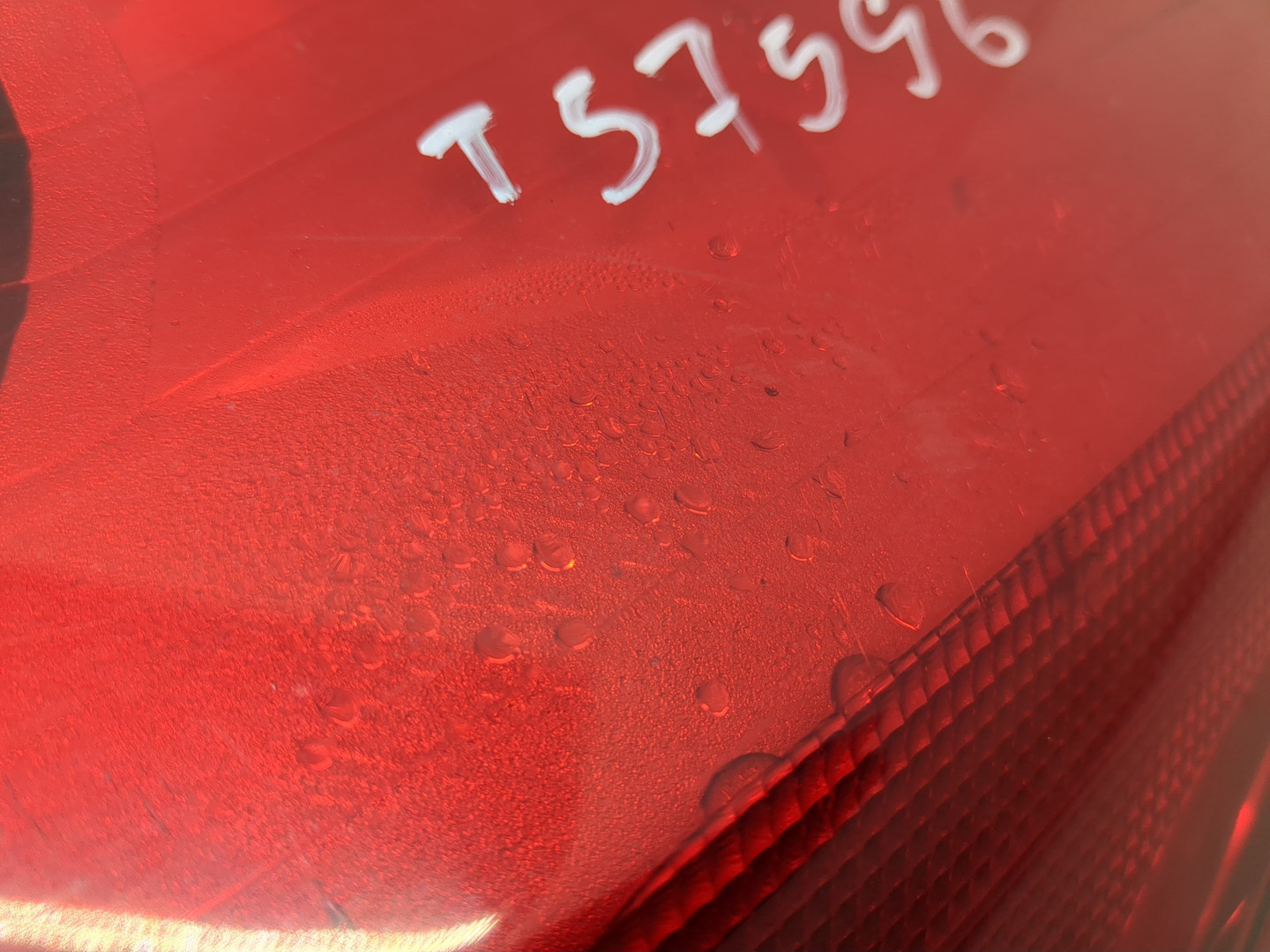 Фонарь задний правый