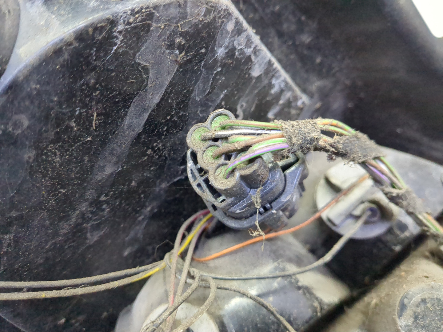 Фонарь задний правый