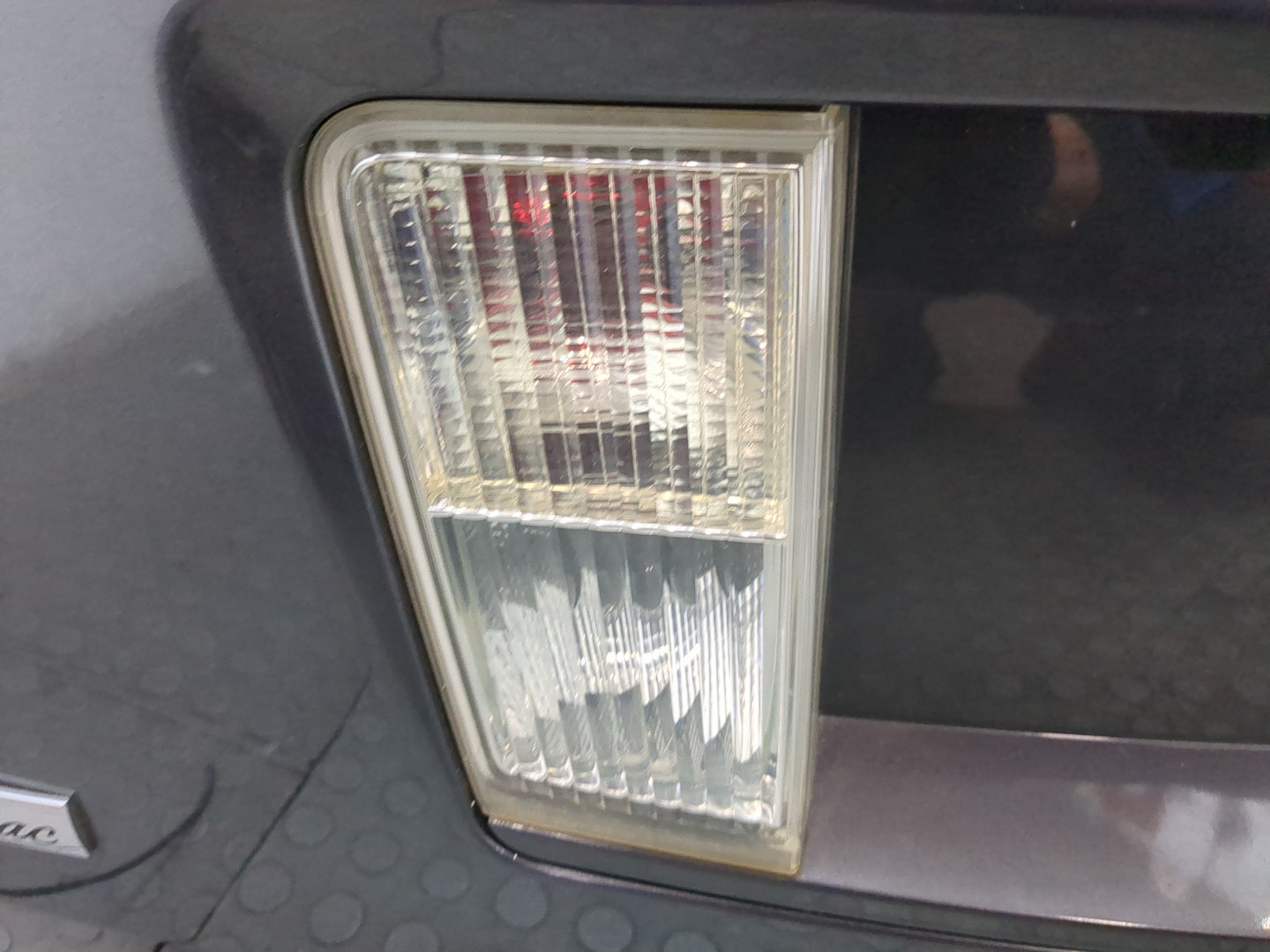 Дверь багажника