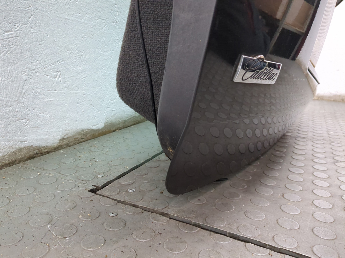 Дверь багажника